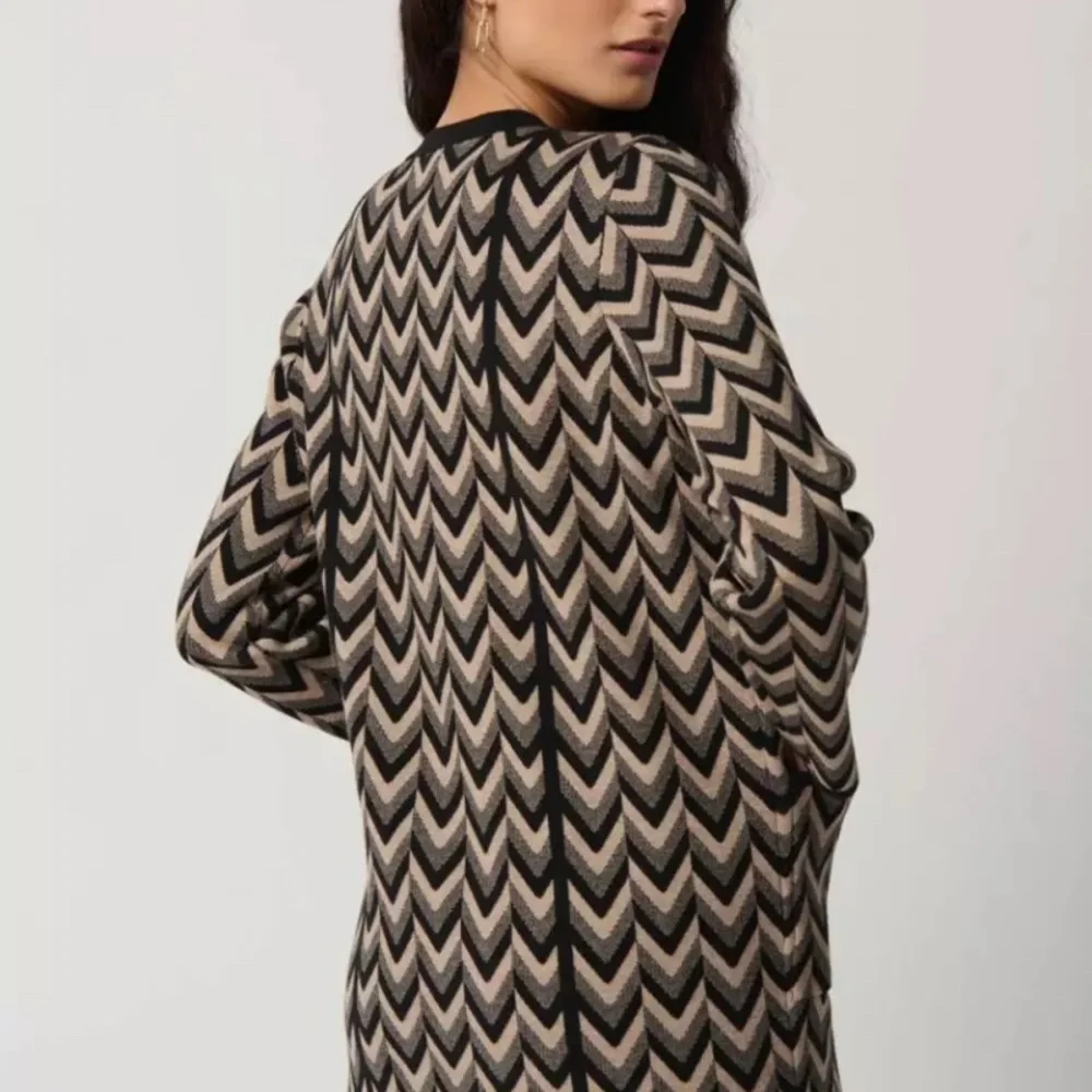 Joseph Ribkoff Black/Latte Chevron Knit Zip-Up Sweater Cover-Up Jacket XL